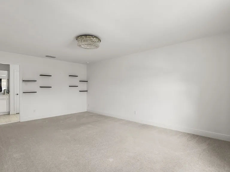 14452B Crestavista Ave — Photo 4