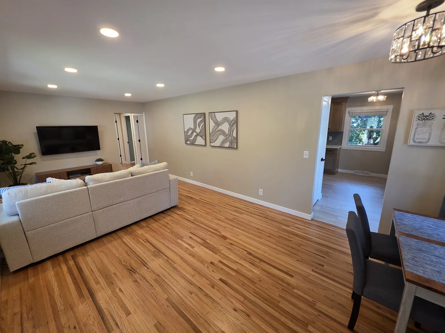11124 Drew Ave S — Photo 4