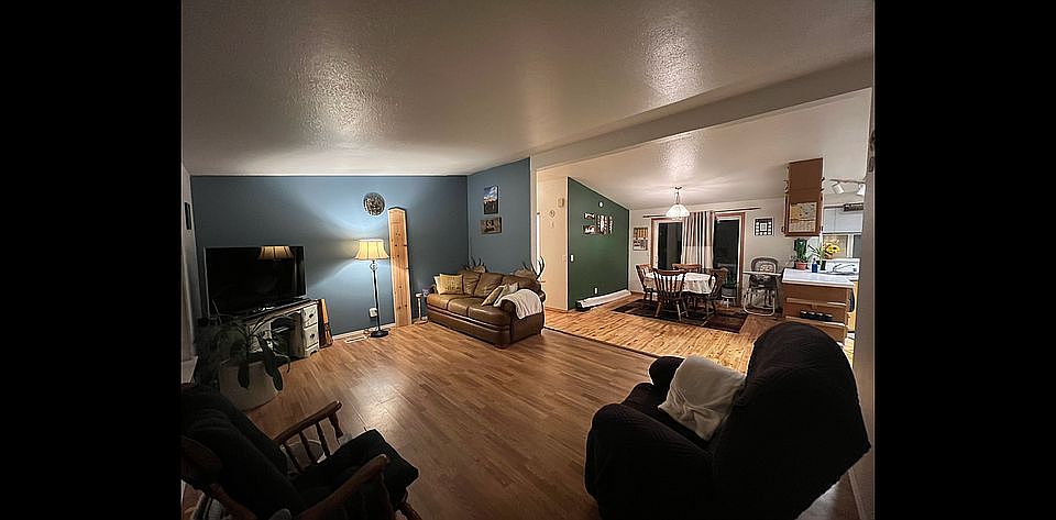 1st image of 2 Farver Ln