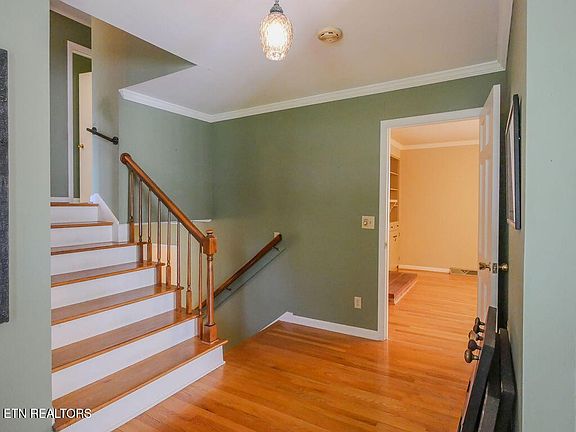 5th image of 624 Pinecrest Dr