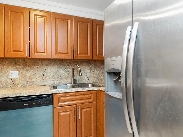 3710 Inverrary Dr #2G — Photo 19
