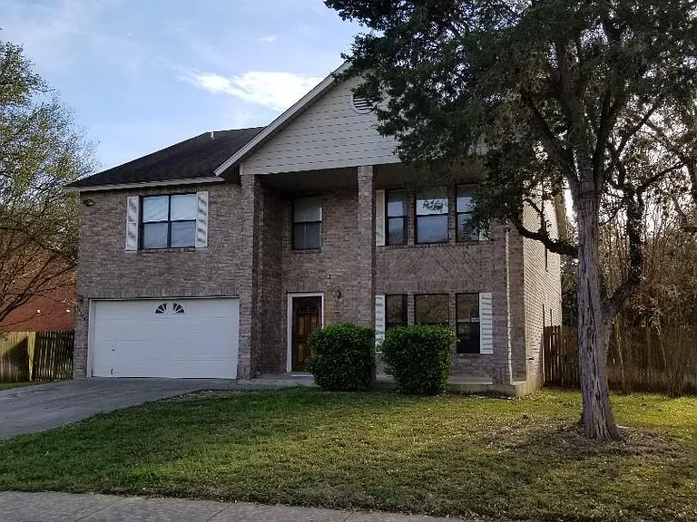 14234 Emerald Hill Dr — Photo 2