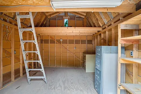 6831 Jade Park Ave NE — Photo 25
