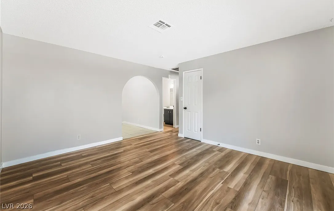 2 bed, 2.0 bath, 852 sqft, $1,050 — Photo 4