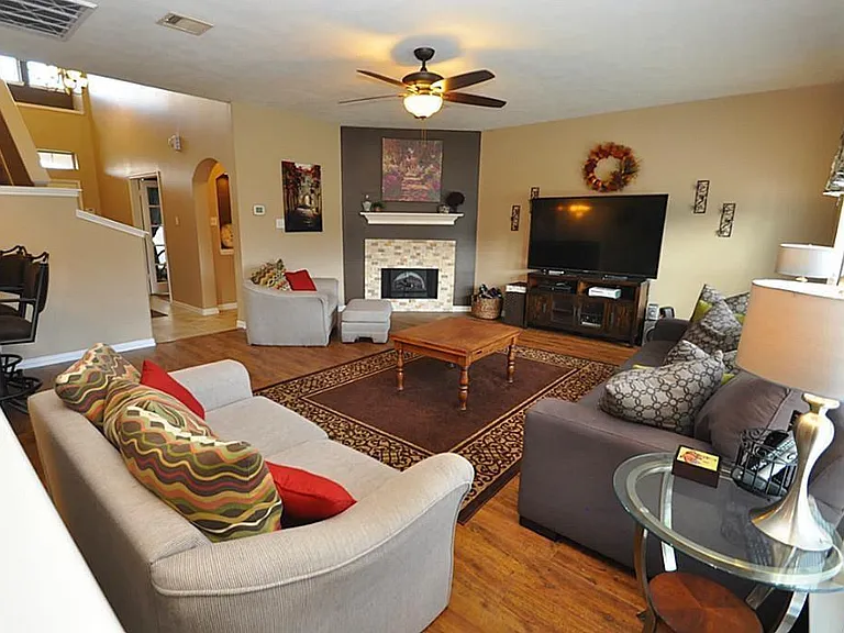 2931 Silver Landing Ln — Photo 19