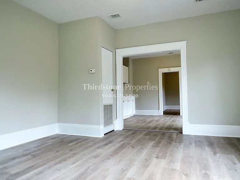 3326 W 1st St — Photo 7