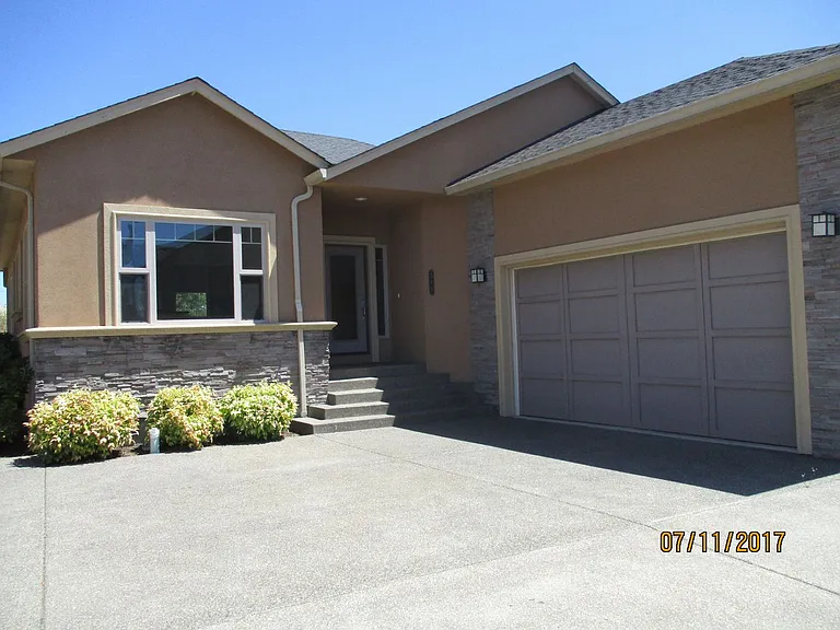 786 S Savoy Ct — Photo 9