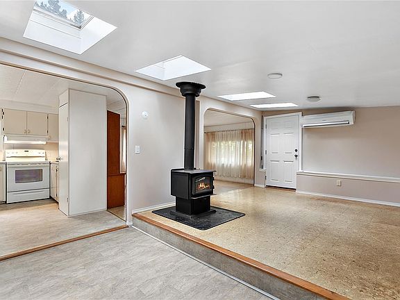 3rd image of 2500 Florence Lake Rd #74