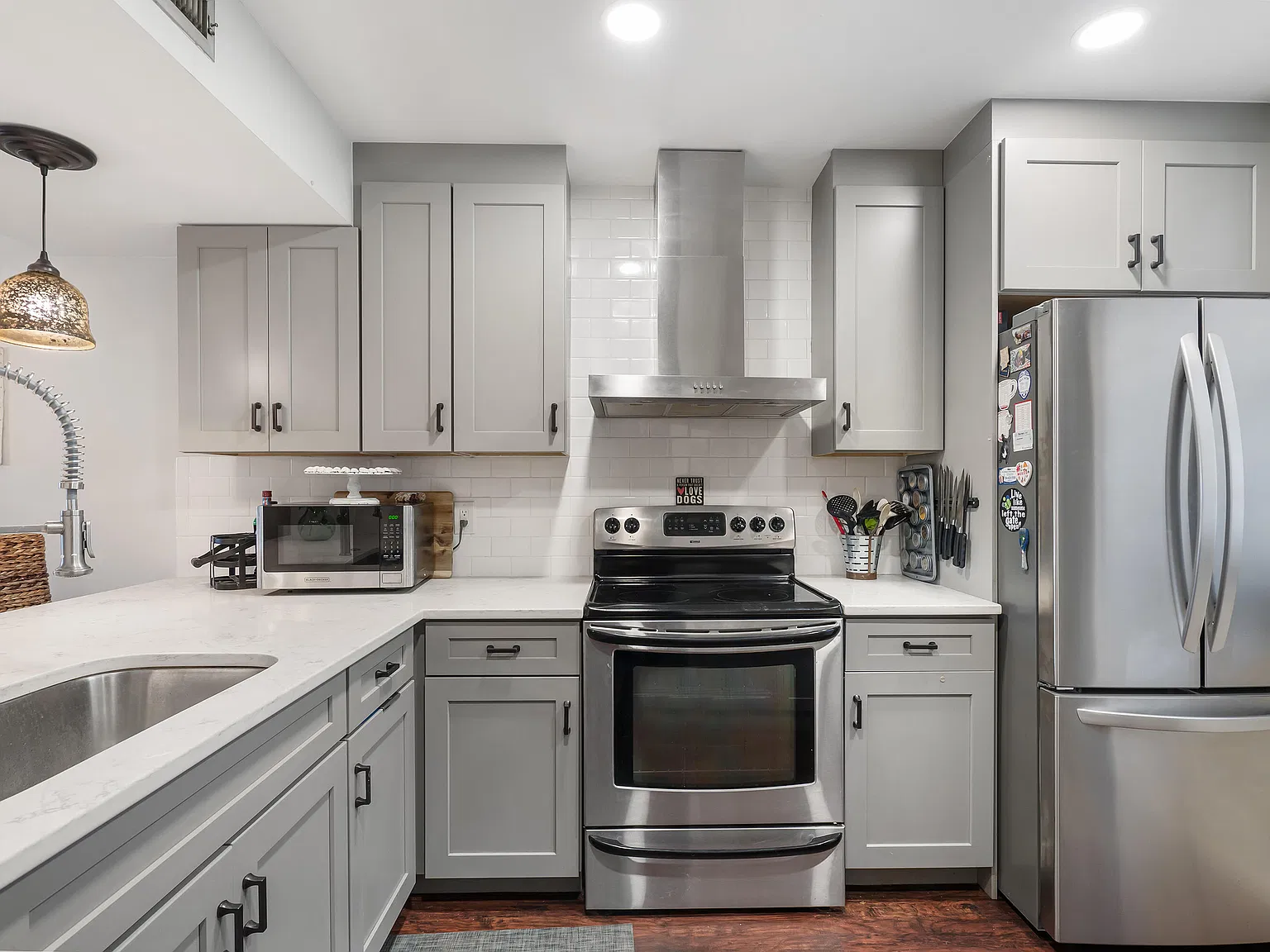 2 bed, 2.0 bath, 1385 sqft, $2,500 — Photo 1