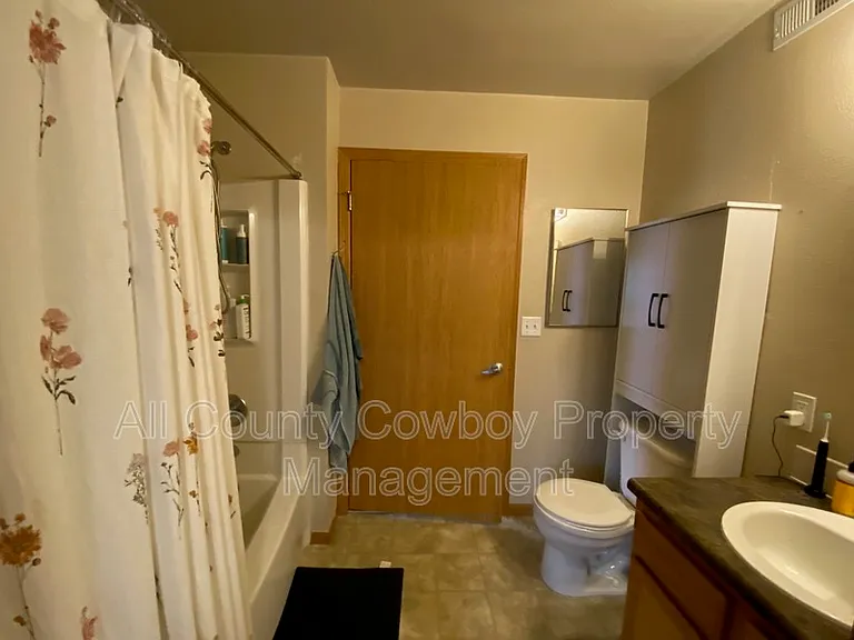 621 E Mitchell St #B5 — Photo 9