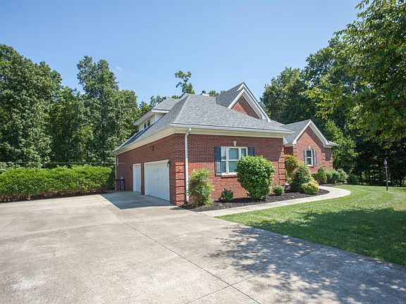 5th image of 246 Villa Ray Dr