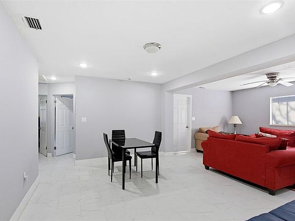 5th image of 8 S Shell Rd