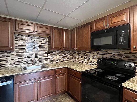 2nd image of 200 Bunker Hill Rd #208