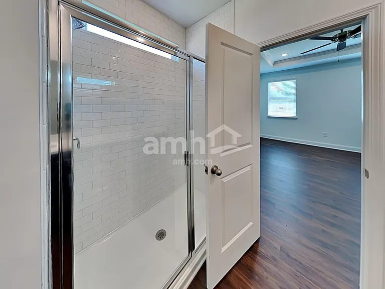 5233 Blue Mountain Dr — Photo 18