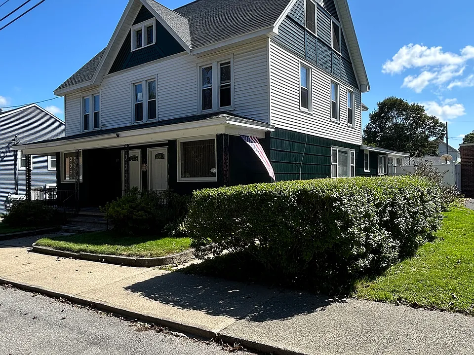19 Newman Ave #2