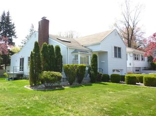 661 Secor Rd, Hartsdale, NY 10530