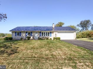 201 Hilltop Rd, Boiling Springs, PA 17007