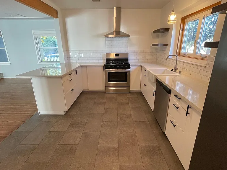 Kitchen 2