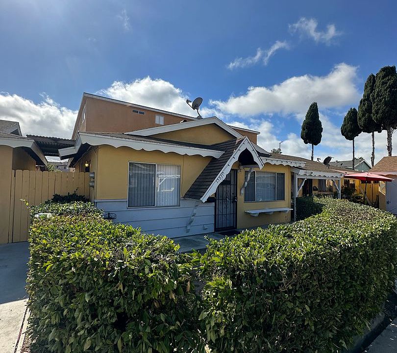1st image of 13809 1/2 Eleven Lemoli Ave #13811
