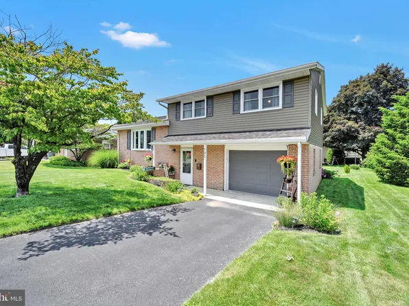 731 S State St, Ephrata, PA 17522