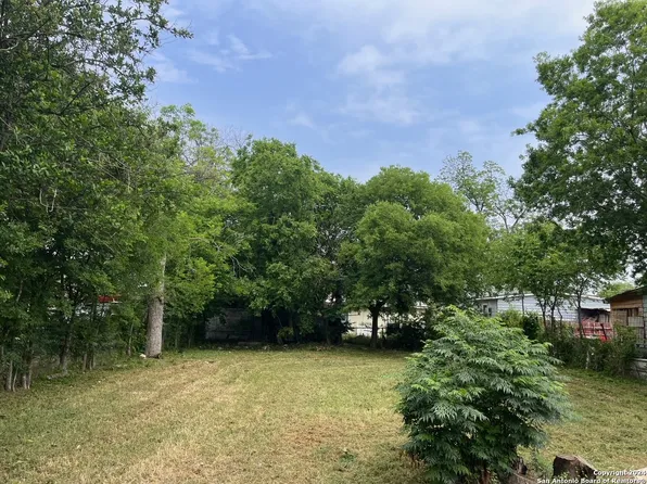 810 San Eduardo LOT W, San Antonio, TX 78237