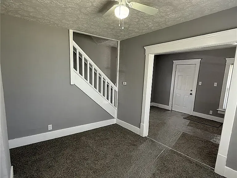 390 Cole Ave — Photo 24
