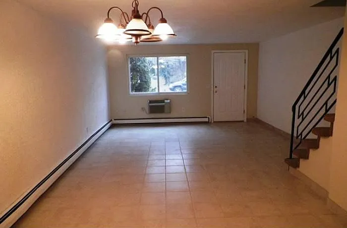 139 Hillcrest Ave — Photo 8