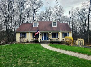 48 Fletcher Dr, Newburgh, NY 12550