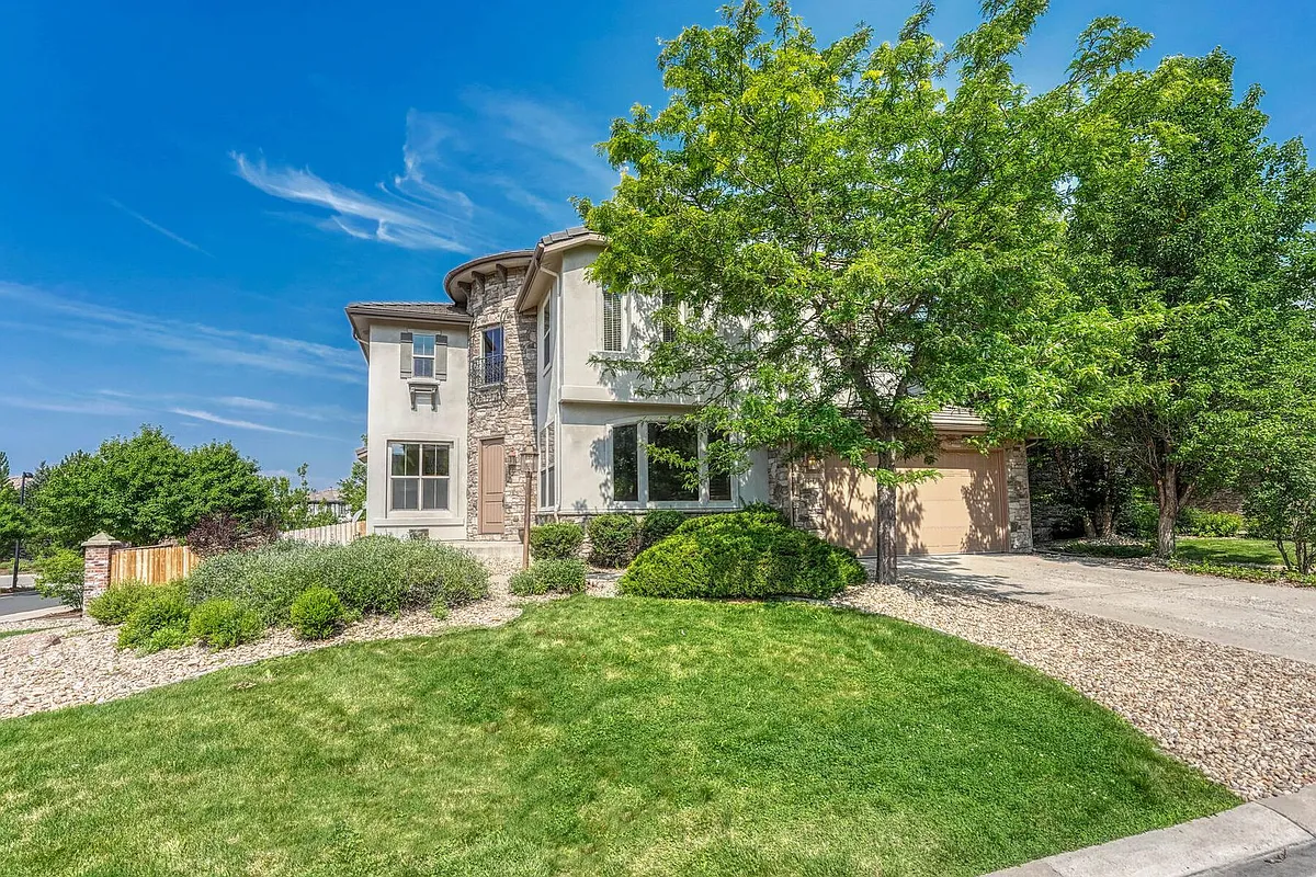Building Photo - 9611 Sunset Hill Dr
