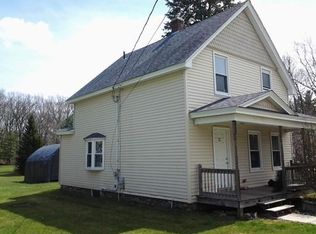 32 Main St, Boylston, MA 01505