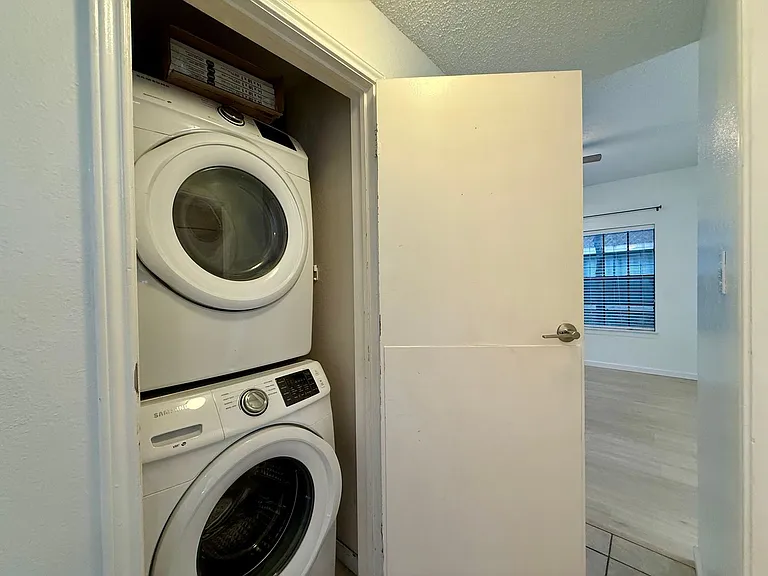 203 E 31st St #101 — Photo 12