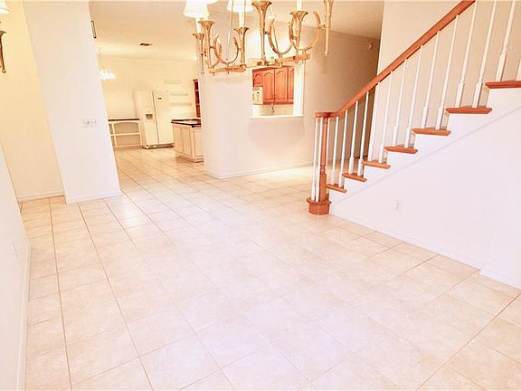5th image of 103 Odin Dr