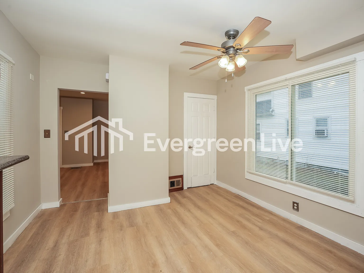 3 bed, 2.0 bath, 1134 sqft, $1,695 — Photo 4