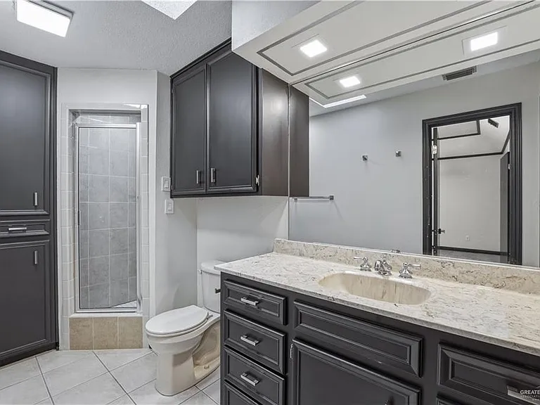 413 Toronto Ave — Photo 21