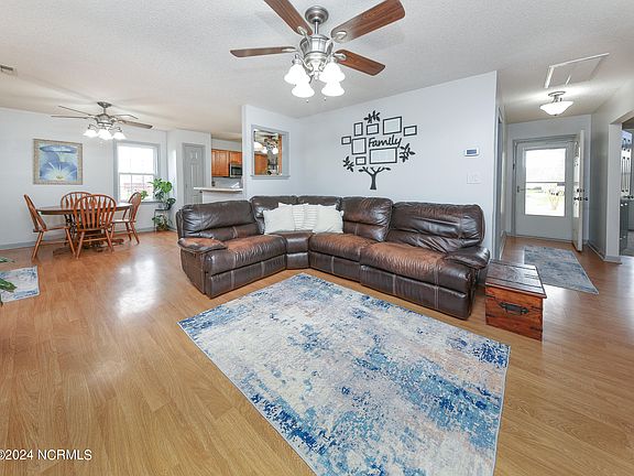2nd image of 107 E Heron Court