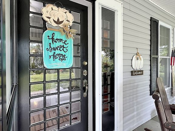 14th image of this home