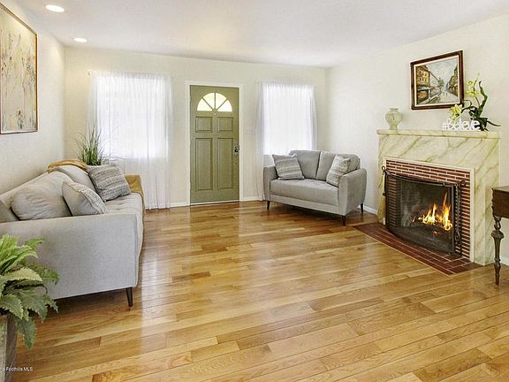 3rd image of 3483 Glenrose Ave
