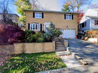 537 Winterburn Grv, Cliffside Park, NJ 07010