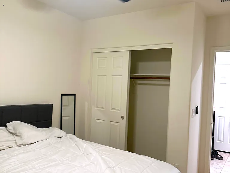 3851 E Balsam Dr — Photo 5