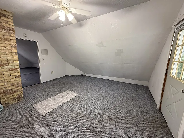 517 S Aurora St #2 — Photo 12