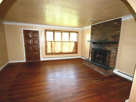2nd image of 93 Harvard Ave