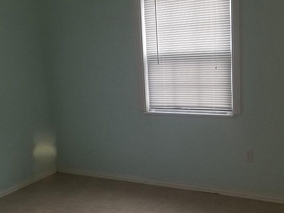 4th image of 950 Indian Hills Dr