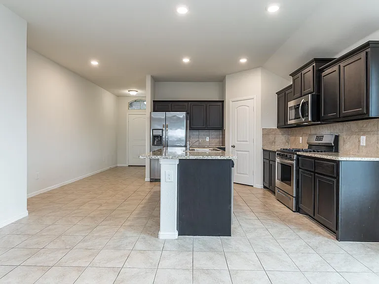 6901 Freeboard Way — Photo 15