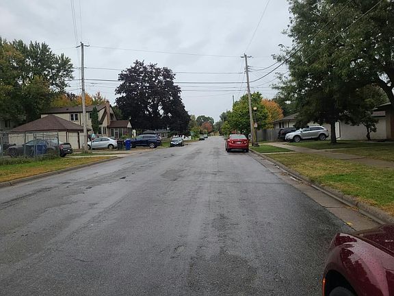 4th image of 1200 3rd St E