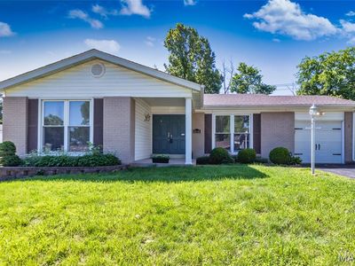 11668 Holly Springs Dr, Saint Louis, MO, 63146