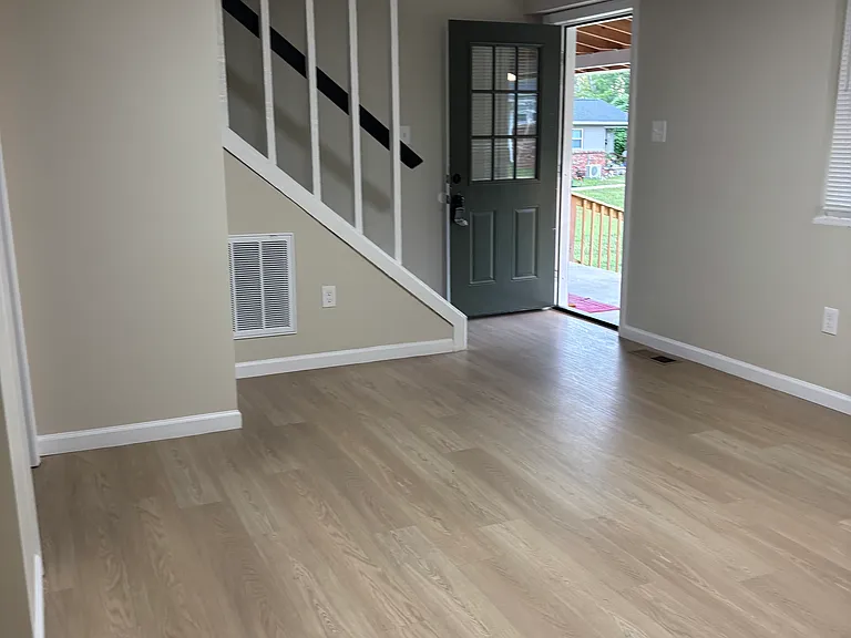 112 Viking Rd — Photo 6