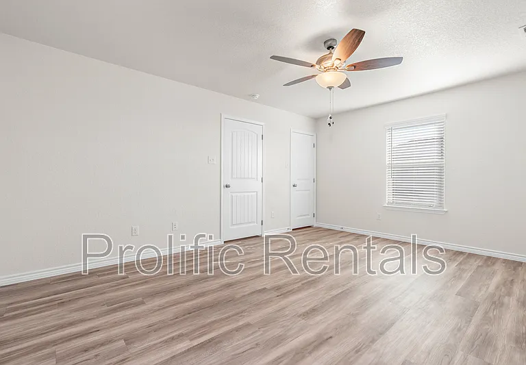 106 Logan Ct #B — Photo 19