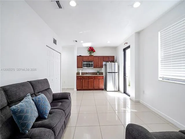 15294 SW 173rd St — Photo 3