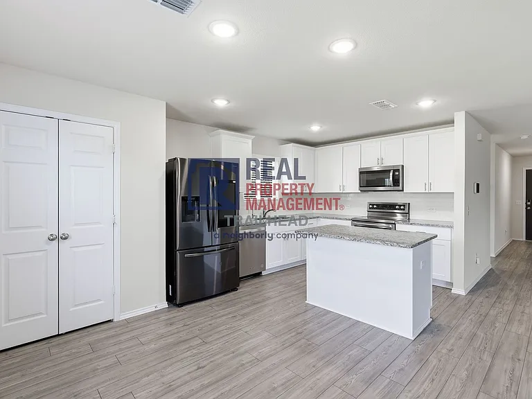 10104 Whitedown Dr — Photo 6