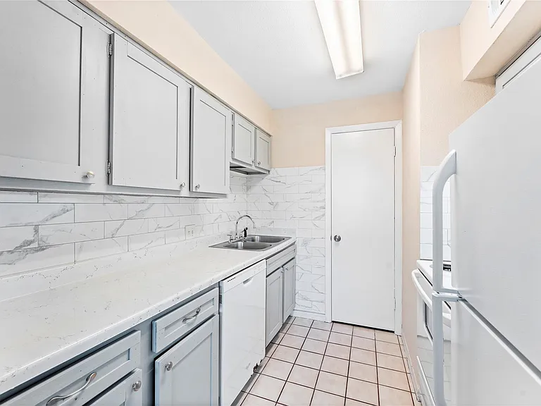 3316 Burke Rd #43 — Photo 9